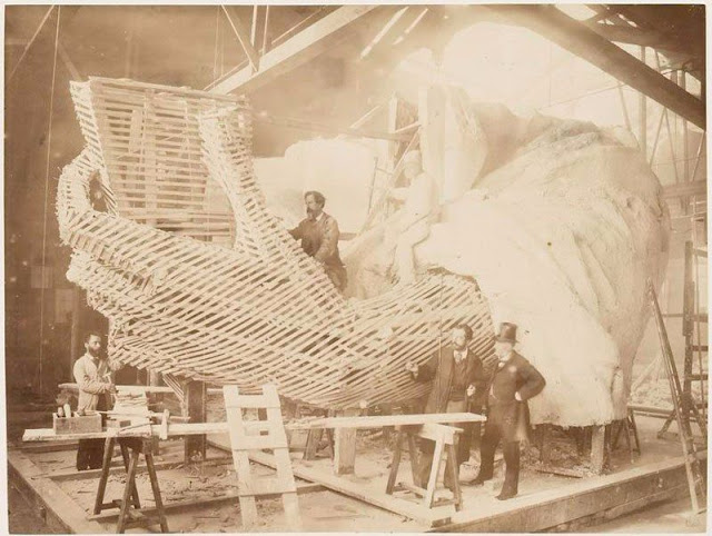 statue-of-liberty-under-construction-1883-6